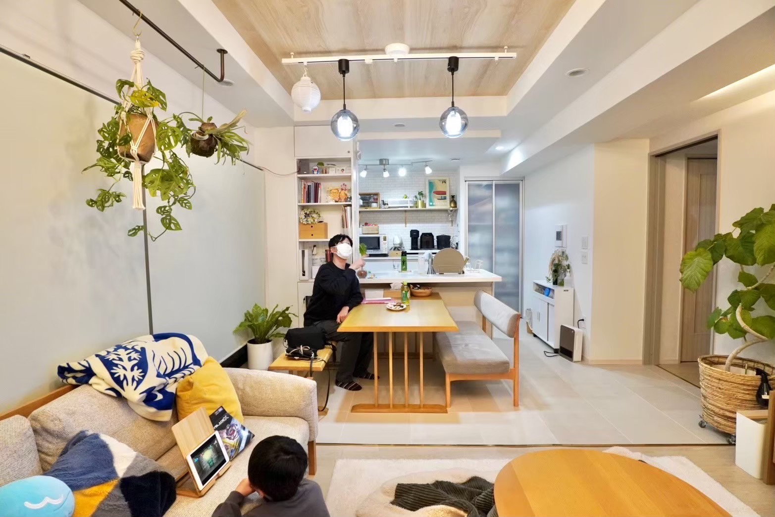 壁を作って正解だった、とあるマンションの一室